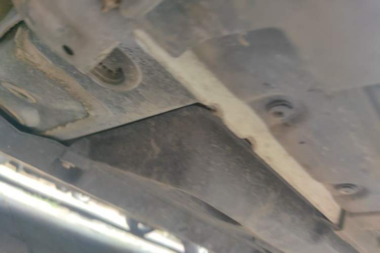 Used Toyota RAV4 2023 2.0L CVT Two-Wheel Drive 20th Anniversary Platinum Edition Chassis Front Left