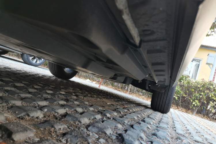 Used Toyota RAV4 2023 Dual-Motor 2.5L E-CVT Two-Wheel Drive Elite Edition Chassis Front Left