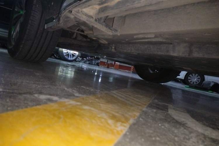 Used Toyota RAV4 2023 2.0L CVT Two-Wheel Drive 20th Anniversary Platinum Edition Chassis Front Left