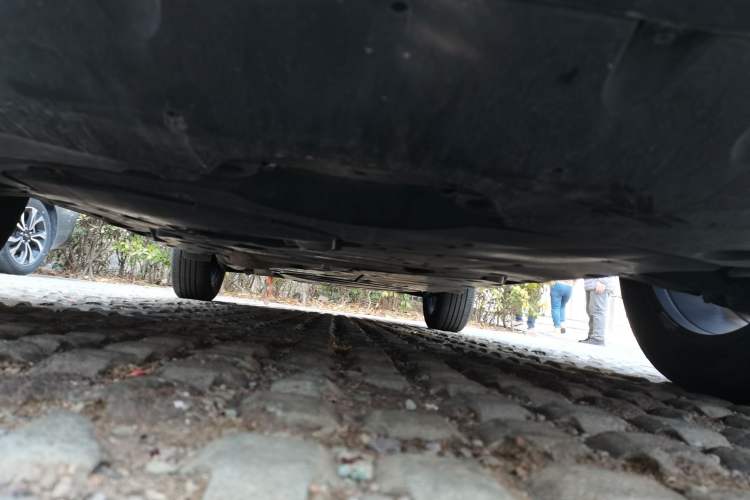 Used Toyota RAV4 2023 Dual-Motor 2.5L E-CVT Two-Wheel Drive Elite Edition Chassis Front