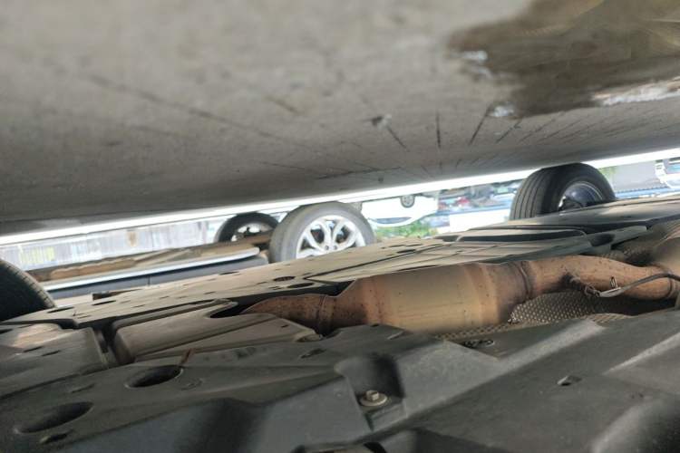 Used Toyota RAV4 2023 Dual-Motor 2.5L E-CVT Two-Wheel Drive Elite Edition Chassis Front Right
