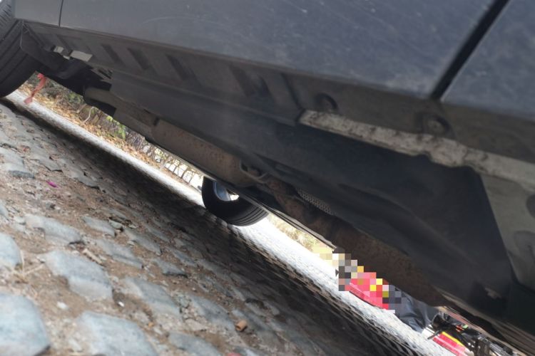 Used Toyota RAV4 2023 Dual-Motor 2.5L E-CVT Two-Wheel Drive Elite Edition Chassis Front Right