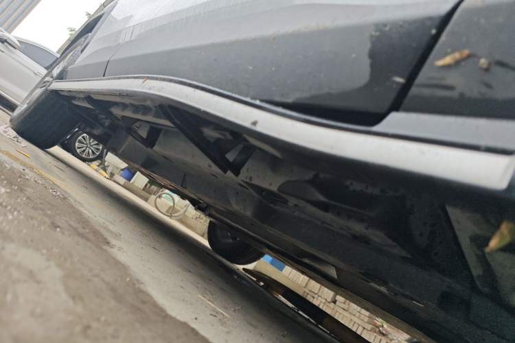 Used Toyota RAV4 2023 2.0L CVT Two-Wheel Drive 20th Anniversary Platinum Edition Chassis Front Right
