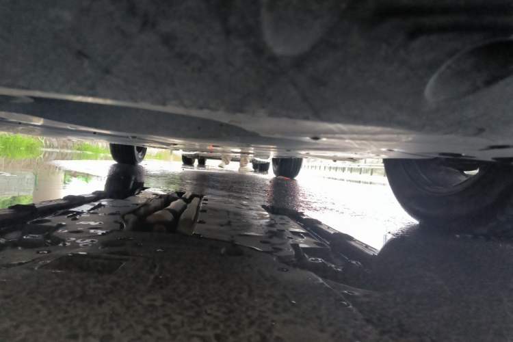 Used Toyota RAV4 2023 2.0L CVT Two-Wheel Drive 20th Anniversary Platinum Edition Chassis Front