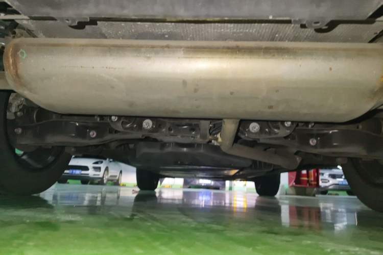 Used Toyota RAV4 2023 Dual-Engine 2.5L E-CVT Four-Wheel Drive Elite Plus Edition Chassis Rear
