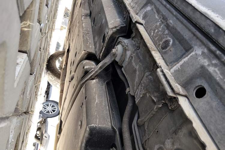 Used Toyota RAV4 2023 Dual-Motor 2.5L E-CVT Two-Wheel Drive Elite Edition Chassis Rear Left