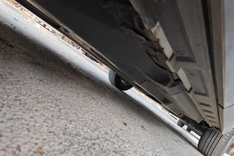 Used Toyota RAV4 2023 2.0L CVT Two-Wheel Drive Urban Edition Chassis Rear Right