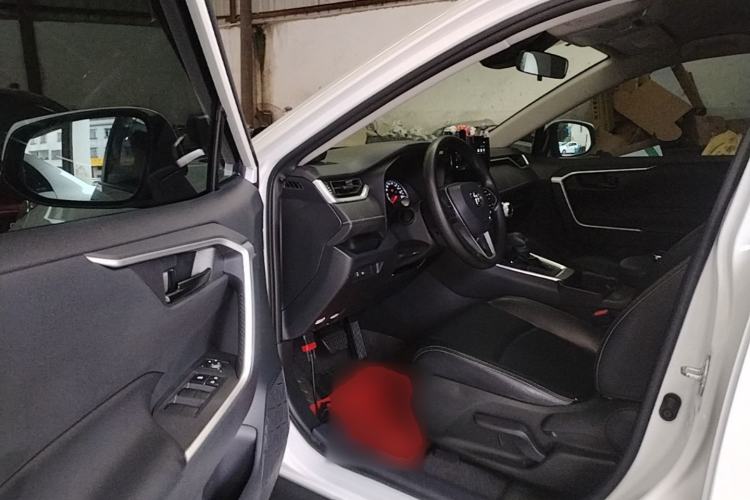 Used Toyota RAV4 2023 2.0L CVT Two-Wheel Drive Urban Edition Driver Seat