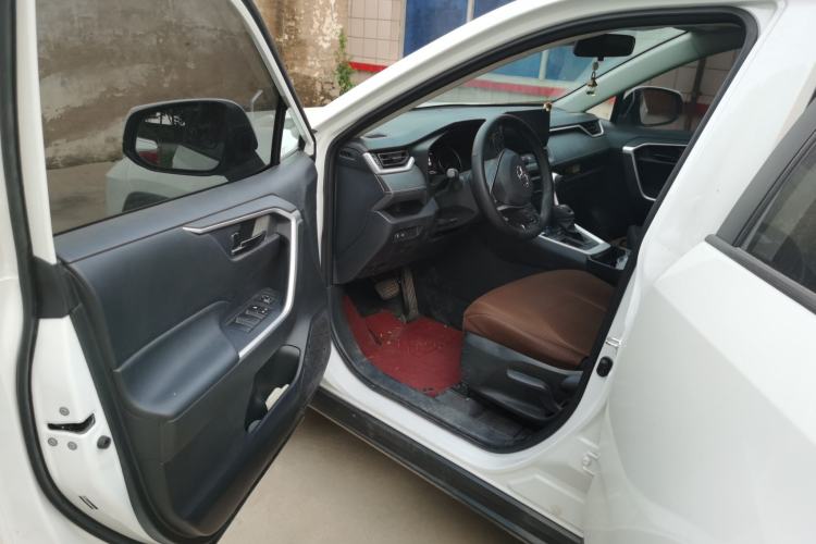 Used Toyota RAV4 2023 2.0L CVT Two-Wheel Drive Urban Edition Driver Seat