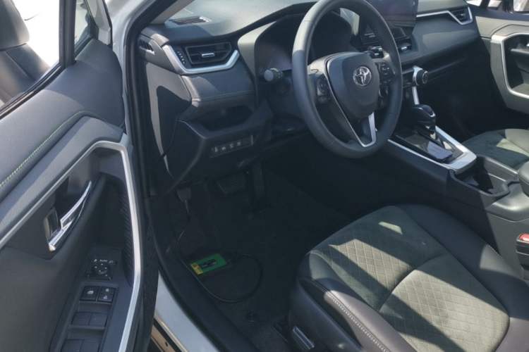 Used Toyota RAV4 2023 2.0L CVT 4x4 Explorer Plus Edition Driver Seat