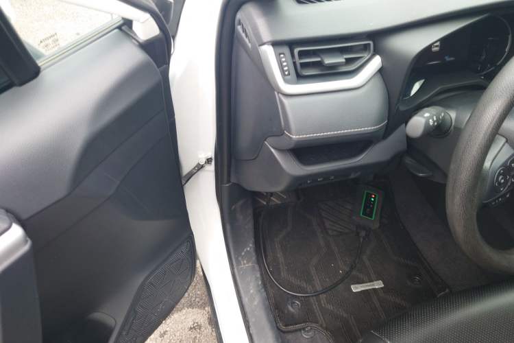 Used Toyota RAV4 2023 2.0L CVT Two-Wheel Drive Fashion Edition Driver Seat