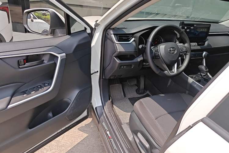 Used Toyota RAV4 2023 2.0L CVT Two-Wheel Drive Urban Edition Driver Seat