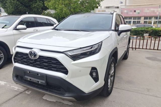Used Toyota RAV4 2023 2.0L CVT Two-Wheel Drive 20th Anniversary Platinum Edition