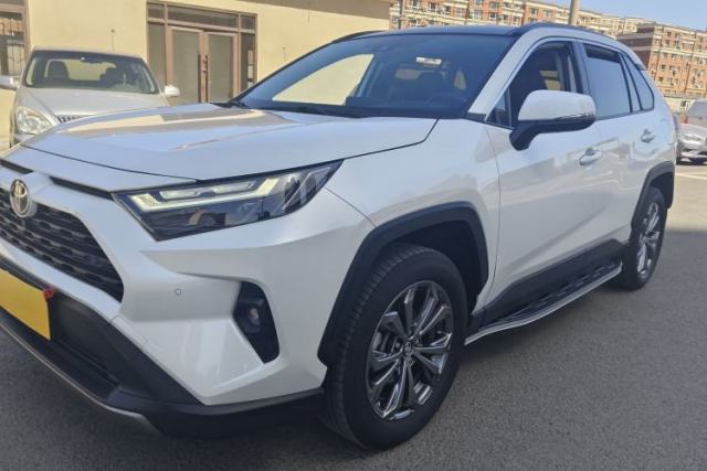 Used Toyota RAV4 2023 2.0L CVT Two-Wheel Drive Fashion Plus Edition