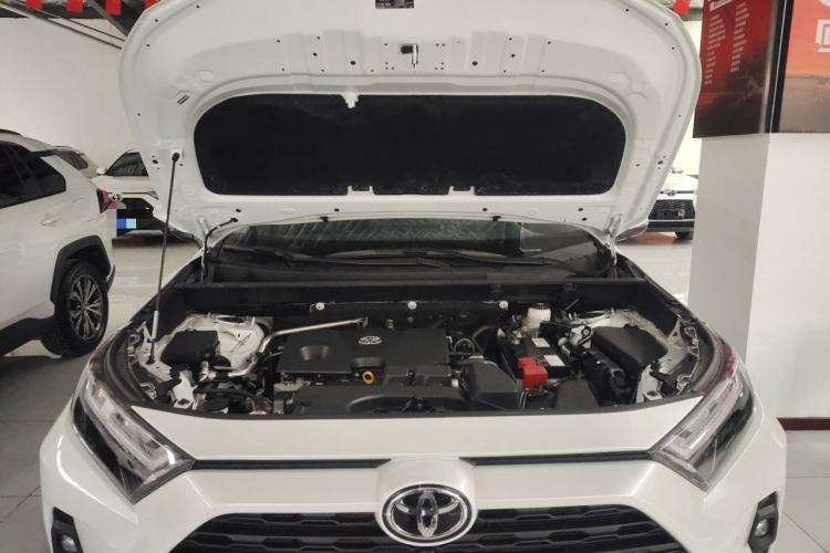 Used Toyota RAV4 2023 2.0L CVT Two-Wheel Drive Fashion Plus Edition Engine Bay