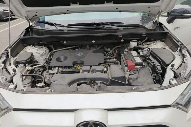 Used Toyota RAV4 2023 2.0L CVT Two-Wheel Drive Fashion Plus Edition Engine Bay