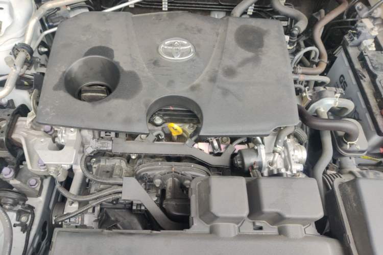 Used Toyota RAV4 2023 2.0L CVT Two-Wheel Drive Fashion Plus Edition Engine Bay