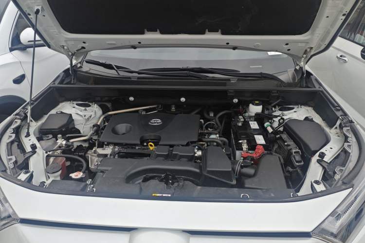 Used Toyota RAV4 2023 2.0L CVT Two-Wheel Drive Fashion Plus Edition Engine Bay