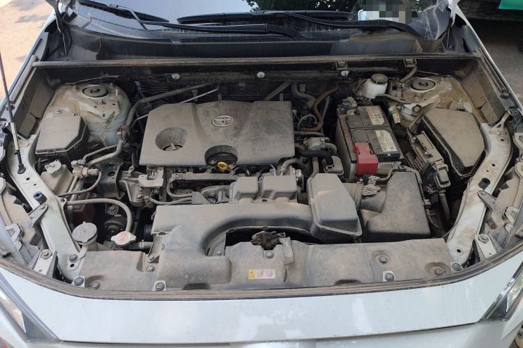 Used Toyota RAV4 2023 2.0L CVT Two-Wheel Drive Fashion Edition Engine Bay