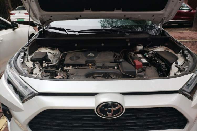 Used Toyota RAV4 2023 2.0L CVT Two-Wheel Drive Fashion Plus Edition Engine Bay