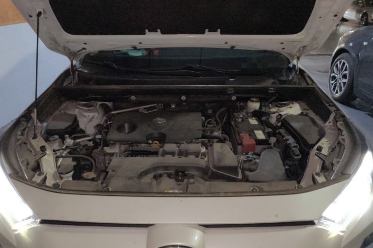 Used Toyota RAV4 2023 2.0L CVT Two-Wheel Drive Fashion Plus Edition Engine Bay