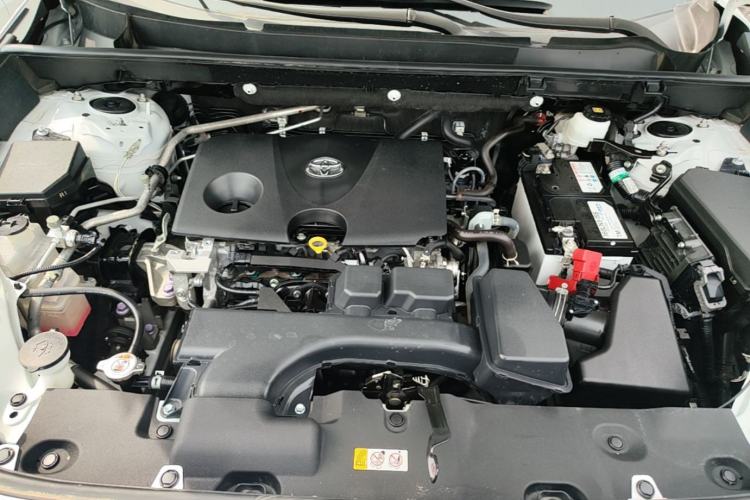 Used Toyota RAV4 2023 2.0L CVT Two-Wheel Drive Fashion Edition Engine Bay