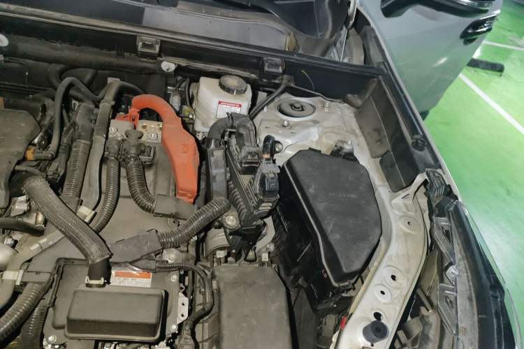 Used Toyota RAV4 2023 Dual-Engine 2.5L E-CVT Four-Wheel Drive Elite Plus Edition Engine Bay Left