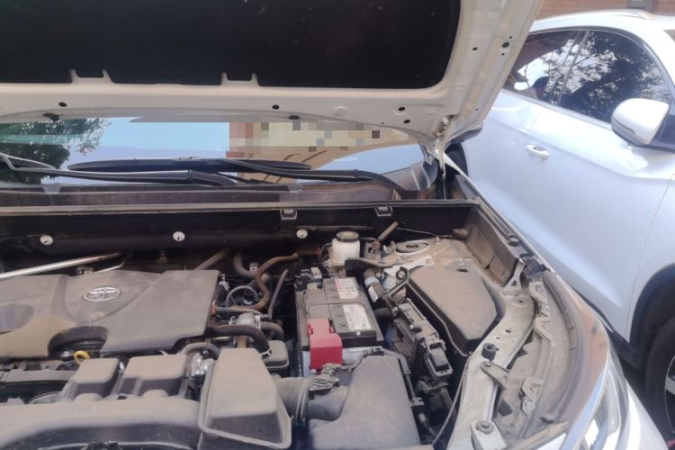 Used Toyota RAV4 2023 2.0L CVT Two-Wheel Drive Fashion Edition Engine Bay Left