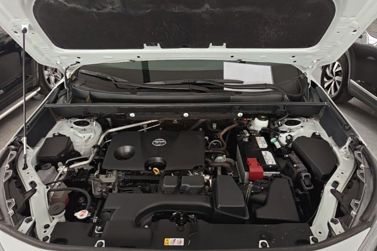 Used Toyota RAV4 2023 2.0L CVT Two-Wheel Drive Fashion Plus Edition Engine Bay