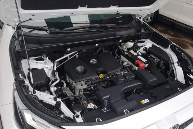 Used Toyota RAV4 2023 2.0L CVT Two-Wheel Drive Fashion Plus Edition Engine Bay