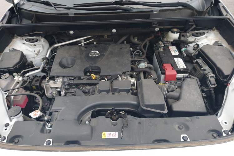 Used Toyota RAV4 2023 2.0L CVT Two-Wheel Drive Fashion Edition Engine Bay