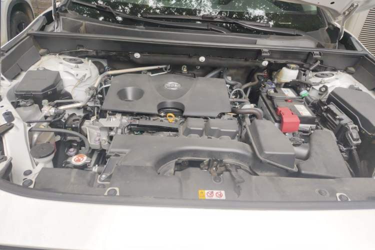 Used Toyota RAV4 2023 2.0L CVT Two-Wheel Drive Fashion Edition Engine Bay