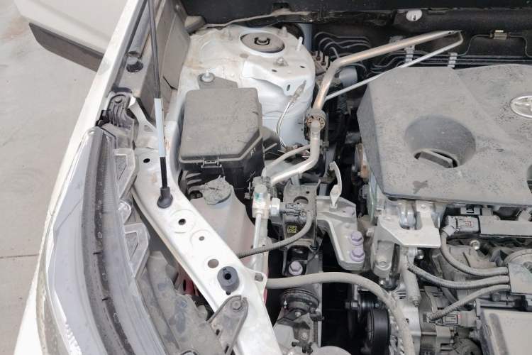 Used Toyota RAV4 2023 2.0L CVT Two-Wheel Drive Fashion Plus Edition Engine Bay Right