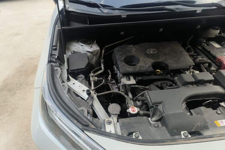 Used Toyota RAV4 2023 2.0L CVT Two-Wheel Drive Fashion Plus Edition Engine Bay Right