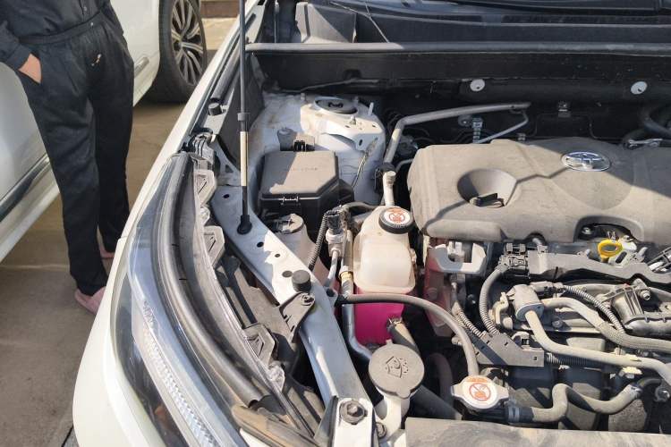 Used Toyota RAV4 2023 Dual-Engine 2.5L E-CVT Four-Wheel Drive Elite Plus Edition Engine Bay Right
