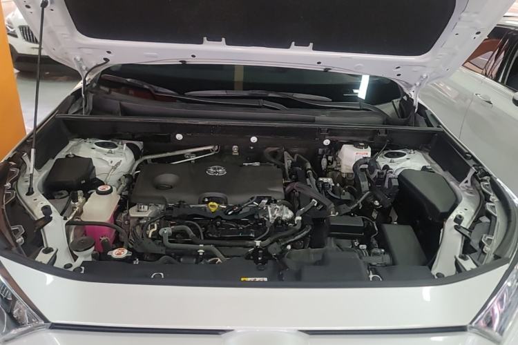 Used Toyota RAV4 2023 Dual-Motor 2.5L E-CVT Two-Wheel Drive Elite Edition Engine Bay