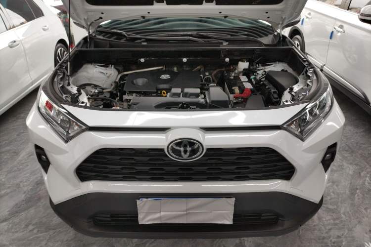 Used Toyota RAV4 2023 2.0L CVT Two-Wheel Drive Urban Edition Engine Bay