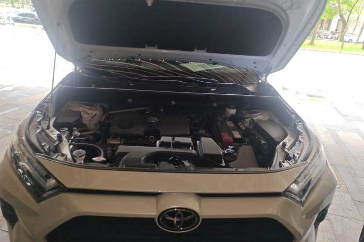 Used Toyota RAV4 2023 2.0L CVT Two-Wheel Drive Fashion Plus Edition Engine Bay