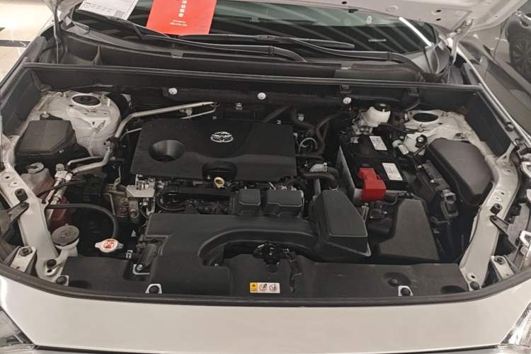 Used Toyota RAV4 2023 2.0L CVT Two-Wheel Drive Fashion Plus Edition Engine Bay