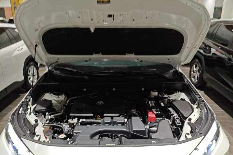 Used Toyota RAV4 2023 2.0L CVT Two-Wheel Drive Fashion Plus Edition Engine Bay