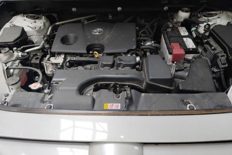 Used Toyota RAV4 2023 2.0L CVT Two-Wheel Drive Fashion Plus Edition Engine Bay