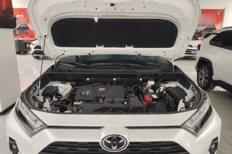 Used Toyota RAV4 2023 2.0L CVT Two-Wheel Drive Fashion Plus Edition Engine Bay