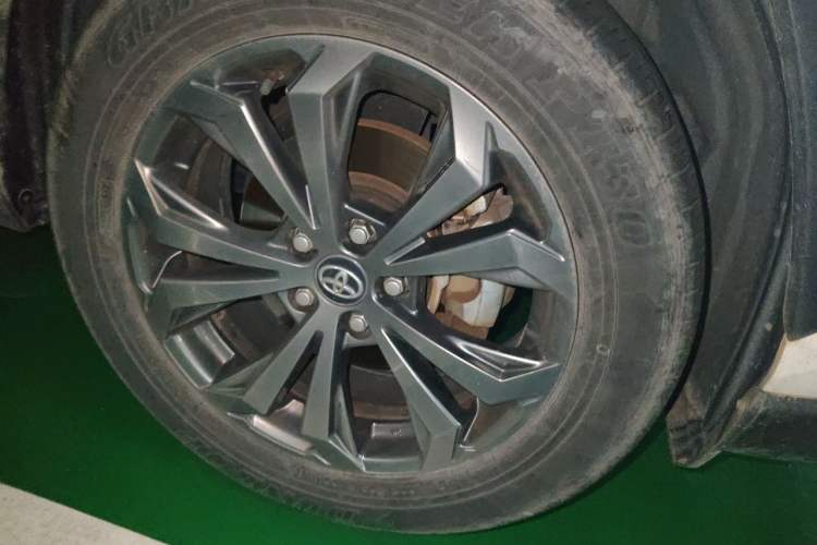Used Toyota RAV4 2023 2.0L CVT Two-Wheel Drive Fashion Plus Edition Exterior 1