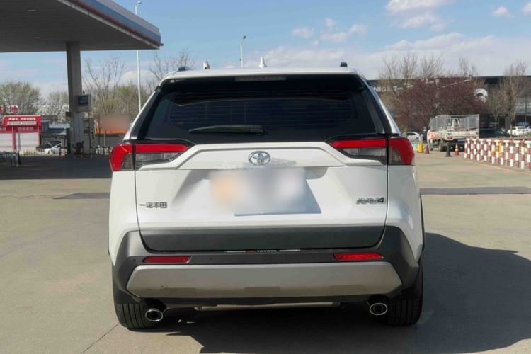 Used Toyota RAV4 2023 2.0L CVT Two-Wheel Drive Fashion Plus Edition Exterior 1
