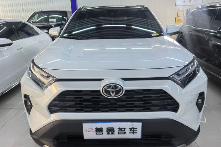Used Toyota RAV4 2023 2.0L CVT Two-Wheel Drive Fashion Plus Edition Exterior 1