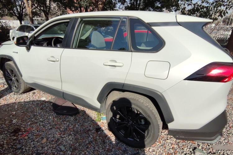 Used Toyota RAV4 2023 Dual-Motor 2.5L E-CVT Two-Wheel Drive Elite Edition Exterior 3