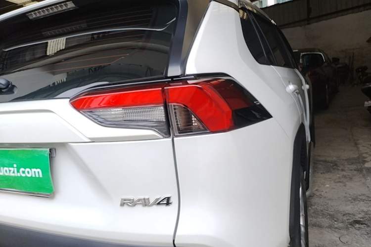 Used Toyota RAV4 2023 2.0L CVT Two-Wheel Drive Urban Edition Exterior 3