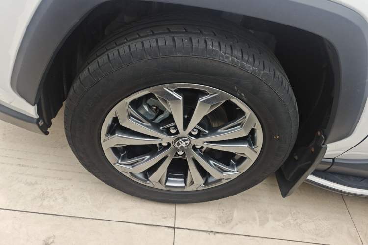 Used Toyota RAV4 2023 2.0L CVT Two-Wheel Drive Fashion Plus Edition Exterior 4