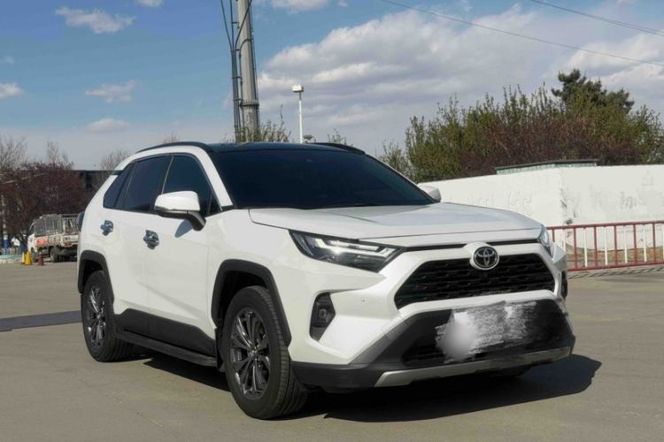 Used Toyota RAV4 2023 2.0L CVT Two-Wheel Drive Fashion Plus Edition Exterior 4