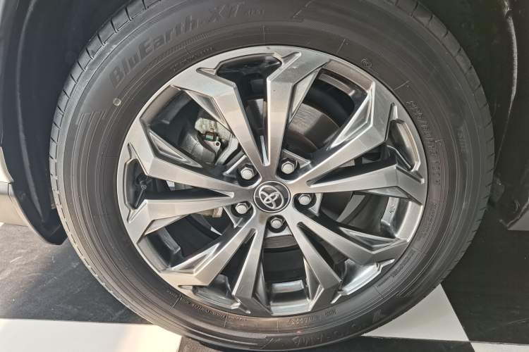 Used Toyota RAV4 2023 2.0L CVT Two-Wheel Drive Fashion Plus Edition Exterior 4